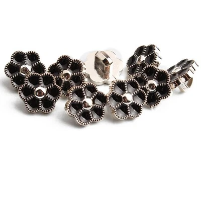 10 edle Kunststoffknöpfe 11mm 11cm mit Emaille schwarz-weiß Blume Ösenknöpfe ... - Bild 1 von 2