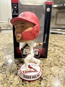 St Louis Cardinals Yadier Molina Big Head FOCO Bobblehead #122/222 white jersey - Picture 1 of 4