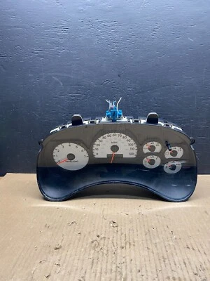 2003 2004 2005 Chevrolet Trailblazer Speedometer Cluster Gauge G4255 OEM DG1 - Image 1 of 4