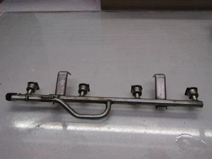 Vauxhall Astra H 04-09 5-door 1.6 Z16XEP engine petrol fuel injector fuel rail - Picture 1 of 5