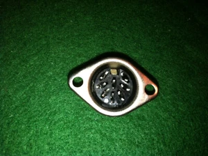 Switchcraft # 62GB8F Circular Din Chasis Montaje 8 Estado Hembra 270 Grados Nuevo de Lote Antiguo - Imagen 1 de 5