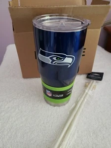 Boelter Ultra 30oz NFL Tumbler Seahawks mit 2 Stück Ersatz Strohhalmen - Bild 1 von 9