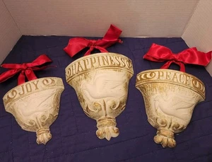 Vasi da parete in metallo vintage Royal Creations 1976 set 3 pezzi pace gioia felicità colomba - Foto 1 di 13