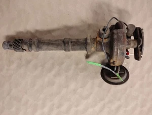 1965 CHEVY CORVETTE C2 DELCO DISTRIBUTOR 1111076 PARTS ONLY - Picture 1 of 3