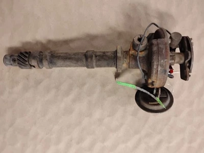 1965 CHEVY CORVETTE C2 DELCO DISTRIBUTOR 1111076 PARTS ONLY - Image 1 of 3