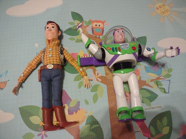 Preços baixos em Toy Story e Desenho de Plástico Disney Pixar figuras de  ação de personagens de TV