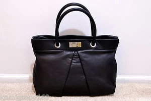 NEU MIT ETIKETT MARC BY MARC JACOBS MARQUEVE LEDER TASCHE IN SCHWARZ M0002998 UNVERBINDLICHE UVP $ 498 - Bild 1 von 3