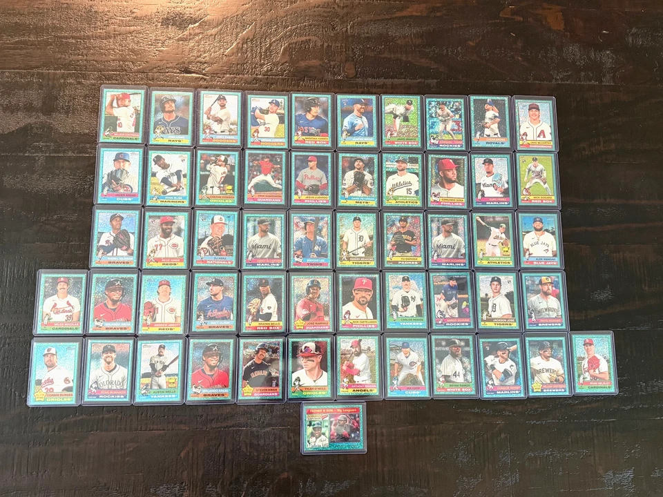 Topps Heritage Aqua Sparkle 2025 cromo paralelo elige tu jugador favorito SP Foto 1 de 1