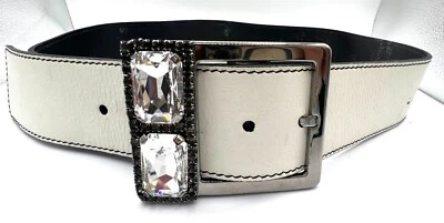 VALENTINO WHITE LEATHER W/ CRYSTAL BELT SIZE 80 - Image 1 of 4