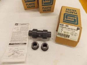 New Spears 4539-005 TU 2000 1/2" Ind Ball Check Valve PVC SOC/FIPT Viton K4 - Picture 1 of 3