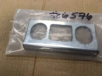 Placa de refuerzo Bronco 1969-1977 puerta trasera Striker Ford (par) Foto 1 de 3