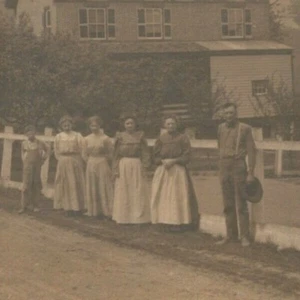  Bauernfamilie RPPC Foto Postkarte - Bild 1 von 3