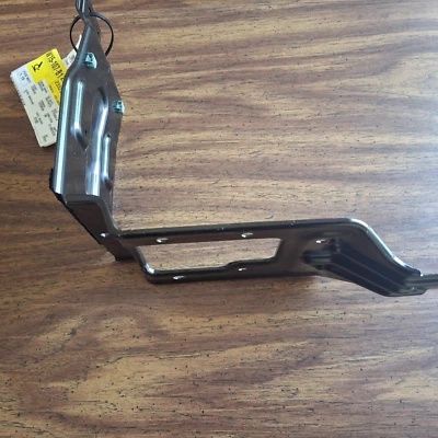 NUEVO PARACHOQUES DELANTERO GM OEM 16-18 CHEVROLET MALIBU - SOPORTE BLOQUEO GMC 23328042 Foto 1 de 4