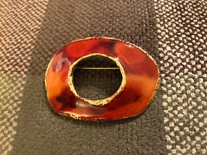 Vintage Glossy Auburns W/Goldtone Trim Brooch- Large Oval Has Cutout Center - Picture 1 of 8