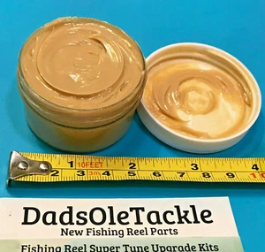 Cal's Universal Reel & Star Drag Grease TAN Comes in a resealable 2 oz container - Picture 1 of 2