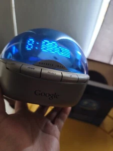 The Sharper Image Info Globe Scrolling LED Message Center Caller ID Google Rare - Zdjęcie 1 z 6