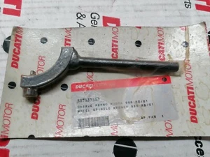 Chiave Perno Ruota Originale Ducati per Ducati Sbk 996 Rs/01 887131863 - Picture 1 of 3