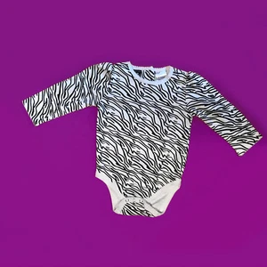 So La Vita Bebé Niñas Manga Larga 1 pieza Body Suite Tigre - 18m - Imagen 1 de 2