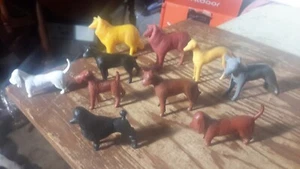 Vintage 50s-60s "PAL" DOG LOT Playset Plastic Figures - Picture 1 of 4