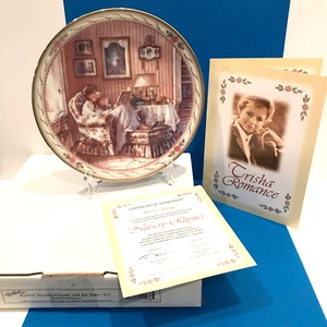 Trisha Romance LIMITED EDITION PORZELLAN TELLER 8,25" "Kinderzimmer" COA/Box - makellos - Bild 1 von 16