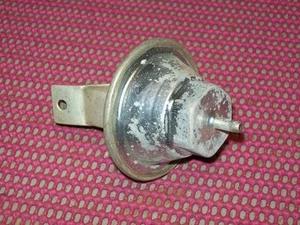 1970 1971 Cuda Challenger Road Runner GTX Charger Hemi VACUUM ADVANCE NOS MoPar - Picture 1 of 3
