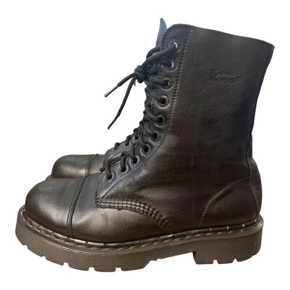 Dr Martens 10 Eye Cap Toe Platform 10934 Combat Boot Women US Size 10 - Image 1 of 4