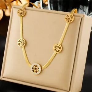 Woman 18K Gold Plated Life of Tree CZ Round Charm Herrinbone Chain Necklace - Picture 1 of 4