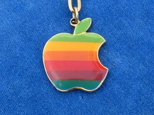 RARE ++ TOP ++ PORTE-CLES VINTAGE Key ring - APPLE - POMME - Foto 1 di 4