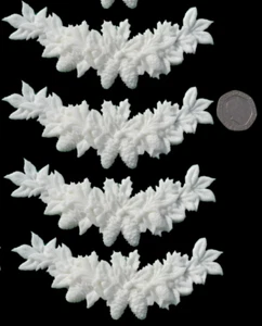 4 x Essbare 3D Weihnachtsgirlanden Kränze Zuckerguss Kuchen Cupcake Topper Deko - Bild 1 von 16