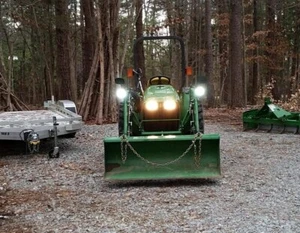 Kit de luces auxiliares con patrón de inundación LED para cortadora de tractor John Deere, etc. - Imagen 1 de 5