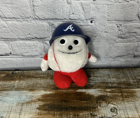 Vintage 1982 Atlanta Braves Casey the Autographed Baseball Trudy Plush Helmet Cover