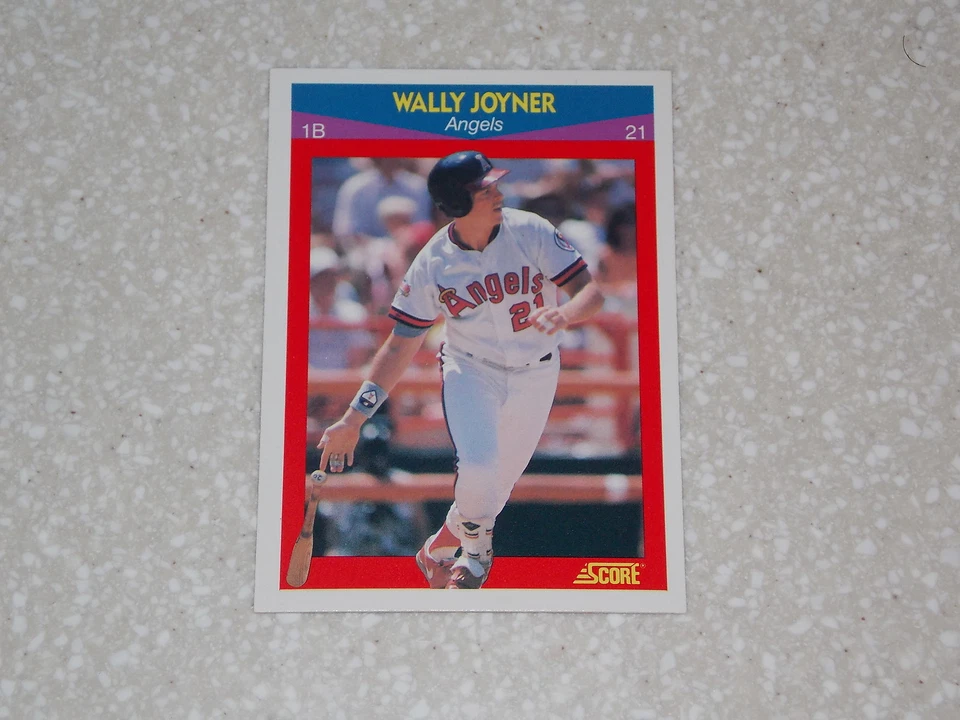 BASEBALL CARD 1990 SCORE SUPERSTAR WALLY JOYNER #81 - Image 1 of 1