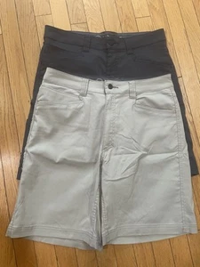 Wrangler Mens Outdoor Series Shorts Khaki Dark Grey 2 Pairs Size 32 - Picture 1 of 14