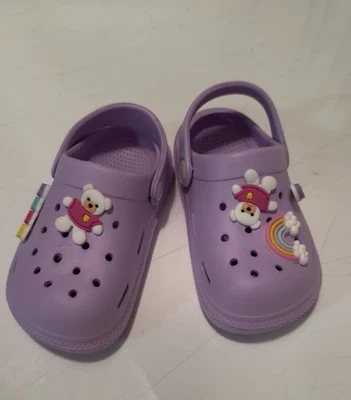 Tamancos infantis felizes meninas sapatos deslizantes leves praia piscina borracha - Imagem 1 de 4