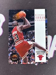 Tarjeta de baloncesto premium Michael Jordan 1993-94 Skybox #45 Chicago Bulls NBA gg - Imagen 1 de 2