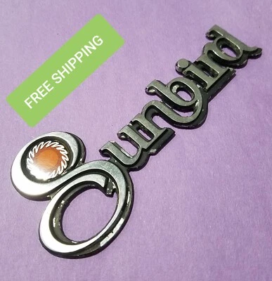 Bin13 (One) 1976 1977 1978 1979 1980 PONTIAC SUNBIRD GUARDABARROS EMBLEMA ORIGINAL GM Foto 1 de 4