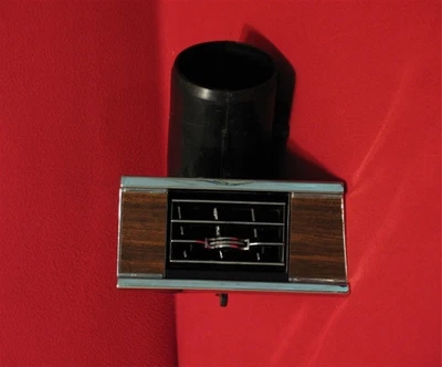 1965 1966 FORD GALAXIE 500 XL AC WOOGRAIN DASH VENT and DUCT C5AA-19623-B - Image 1 of 4