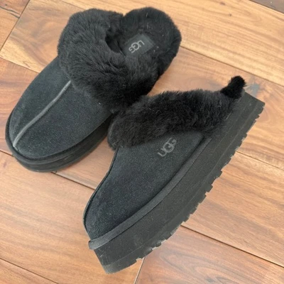 UGG Disquette Black Suede Sheepskin Platform Slide Slippers Size 7 - Image 1 of 4