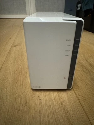 Synology DS216j NAS Server 2bay Hard disk di rete con supporto RAID - Immagine 1 di 3