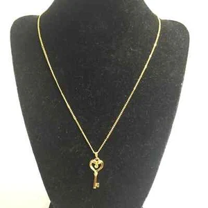 Collar colgante llave corazón brillante vintage 1989 Avon estrás verde - Imagen 1 de 6