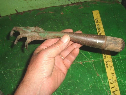 Vintage Garden Tool 5 Tine Hand Cultivator  Unbranded (USA) w Green Paint Cover