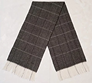 VINTAGE AUTHENTIC DANIEL HECHTER PLAIDS & CHECKS WOOL LONG MEN'S FRINGE SCARF - Picture 1 of 3