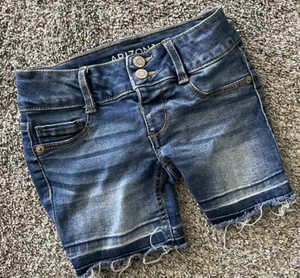 Arizona Jean Co Girls 4 Jean Shorts cut offs euc 2572 super cute Xs - Picture 1 of 8