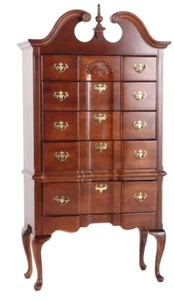 Beautiful Queen Anne Style Cherry Highboy Chest of Drawers, Late 20th Century - Picture 1 of 24