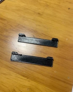 Reparación de pestillo de puerta de película trasera de plástico de 1 pieza para cámara fotográfica Nikon F100 F80 N80 - Imagen 1 de 5