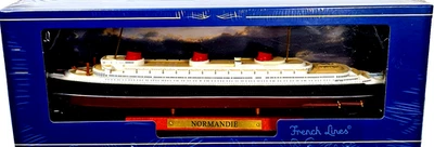 Atlas Editions Collectables- NORMANDIE French Lines Ship 7572006 Limited Edition - Image 1 of 4