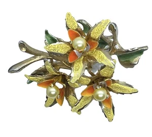 Broche prendedor vintage ramo de flores de perlas sintéticas - Imagen 1 de 6