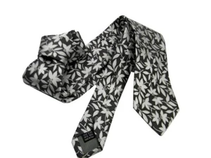 Cravate Noire À Fleurs Blanches En Soie Homme Haute Qualité - Picture 1 of 2