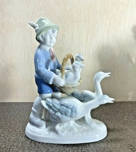 Gerold Porzellan Bavaria German Porcelain Figurine, Boy with Geese * - Picture 1 of 8
