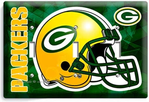 GREEN BAY PACKERS FOOTBALL TRIPLE LIGHT SWITCH WALL PLATE BOYS ROOM MAN CAVE ART - Picture 1 of 1